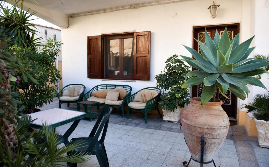 Villa Santantonio Giardini Naxos Exteriör bild