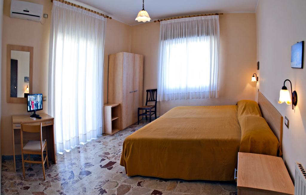 Villa Santantonio Giardini Naxos Exteriör bild